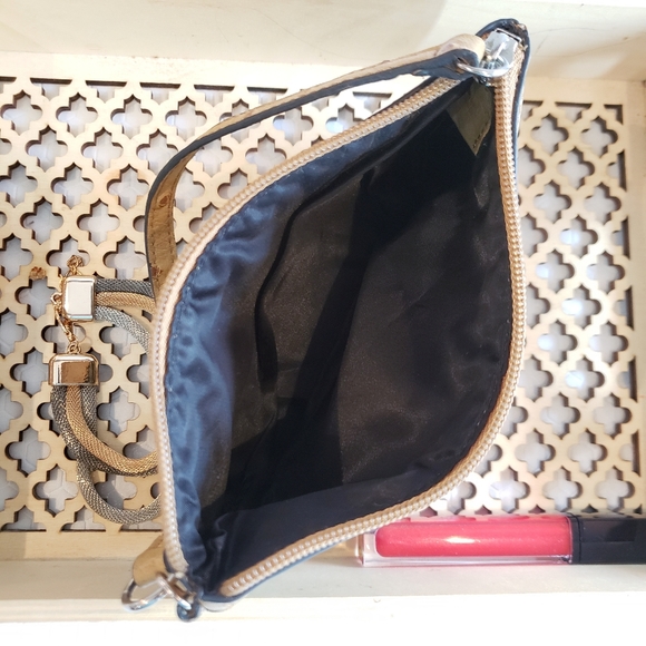 Guess Signature Bling Denim Wristlet Clutch Purse - Picture 4 of 7